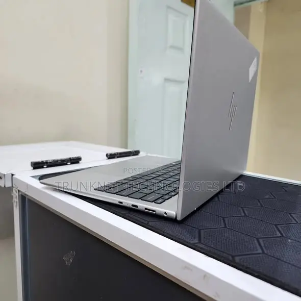 Laptop HP Dragonfly G3 32GB Intel Core i7 SSHD (Hybrid) 512GB