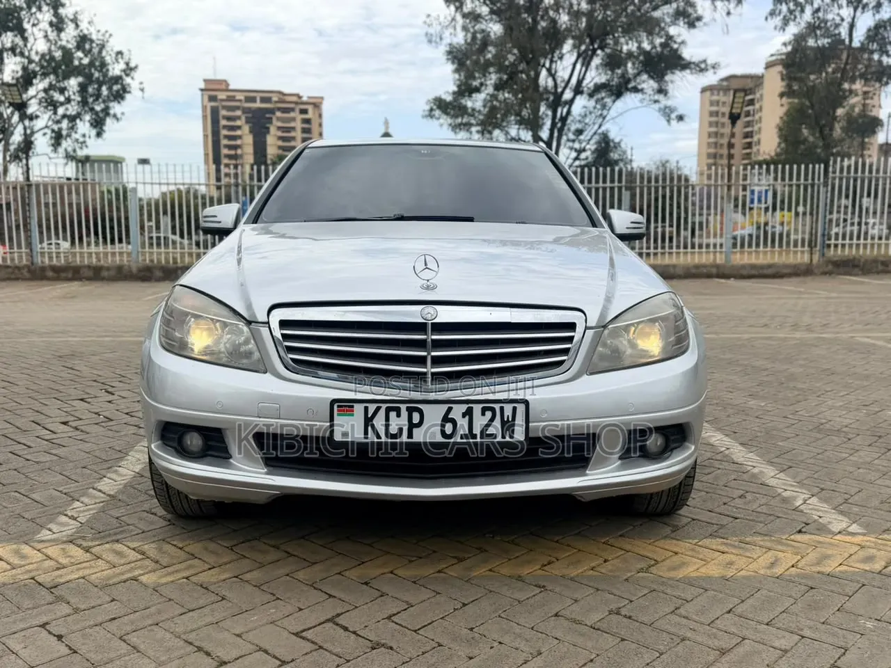 Mercedes-Benz C180 2011 Silver