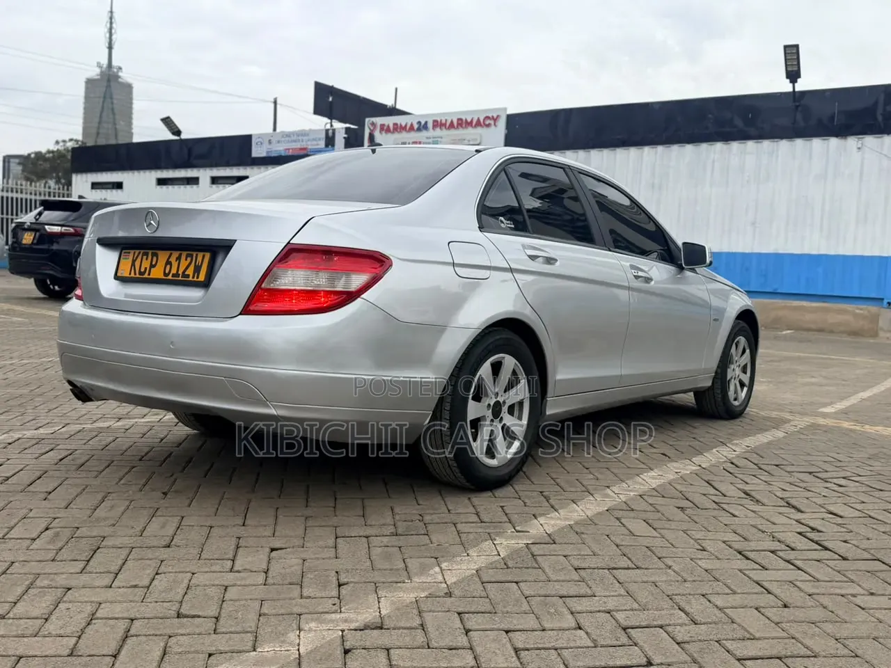 Mercedes-Benz C180 2011 Silver