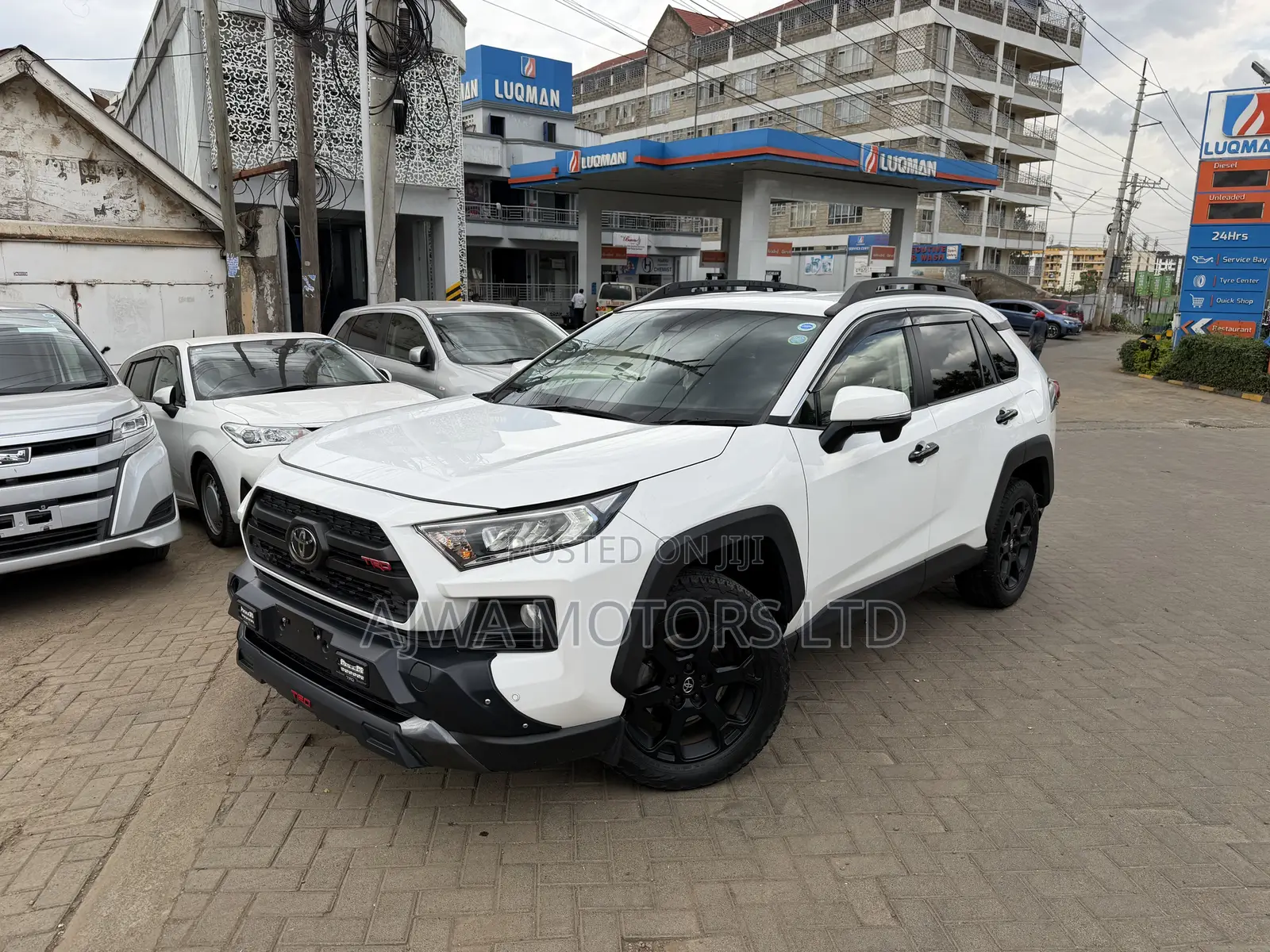Toyota RAV4 Adventure 2021 White