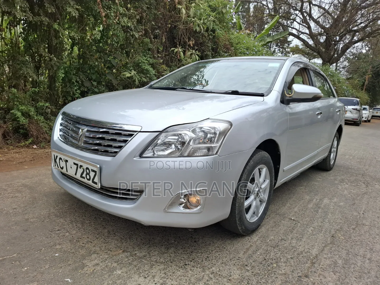 Toyota Premio 1.8 FWD 2013 Silver
