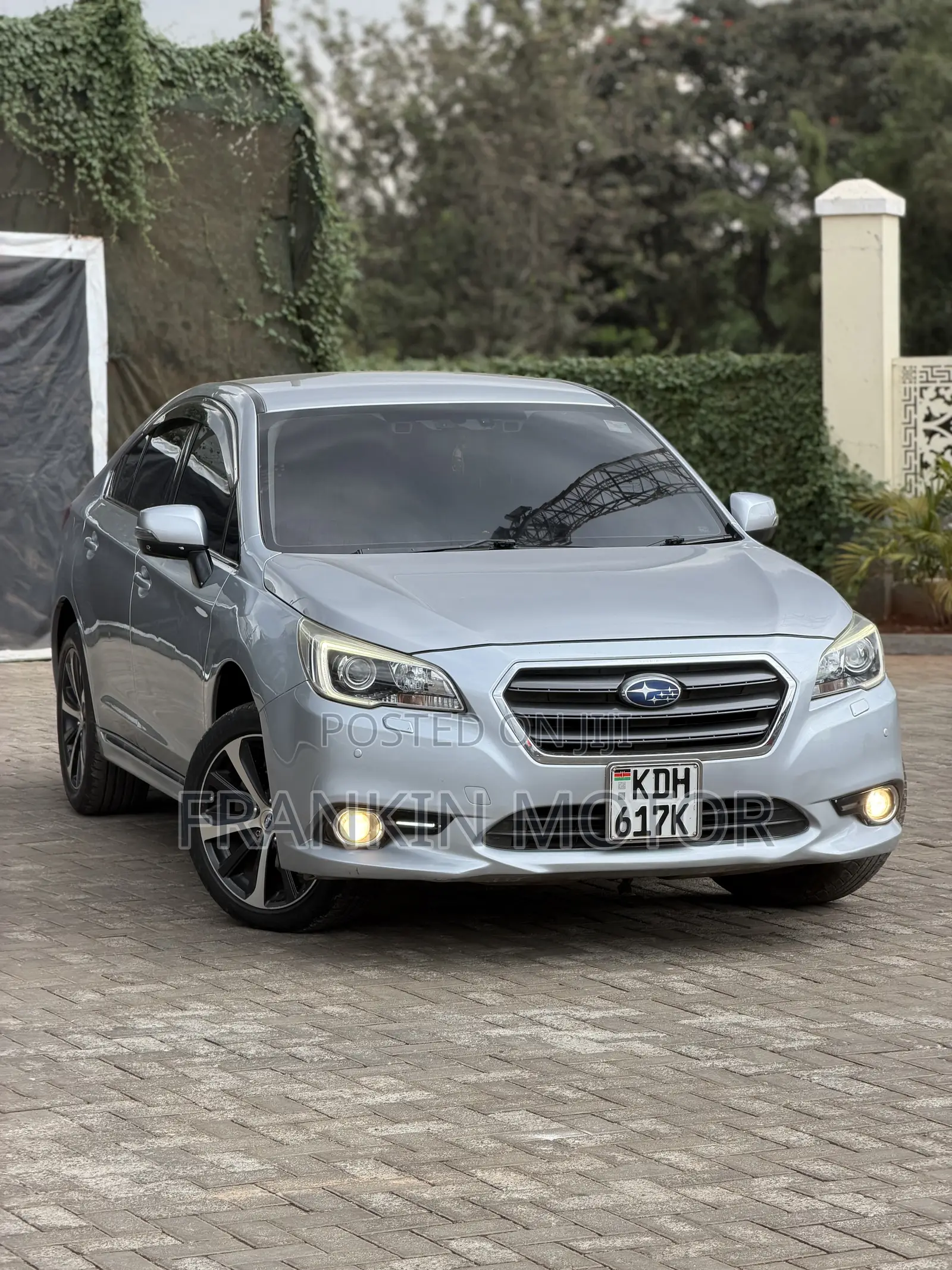 Subaru Legacy 2.5i Limited 4dr Sedan AWD (2.5L 4cyl CVT) 2015 Silver