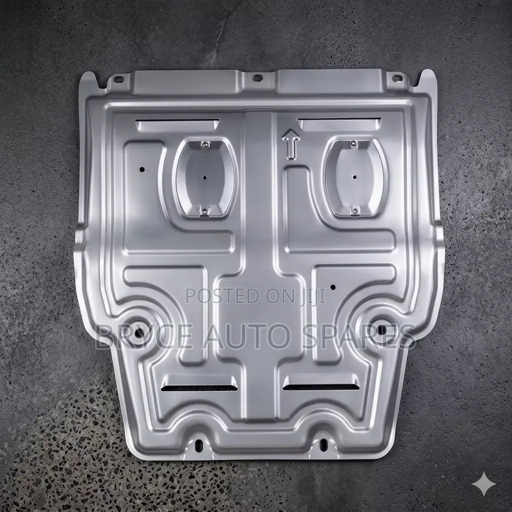 High Quality Engine Protector Skid Plate for Benz GLA X156
