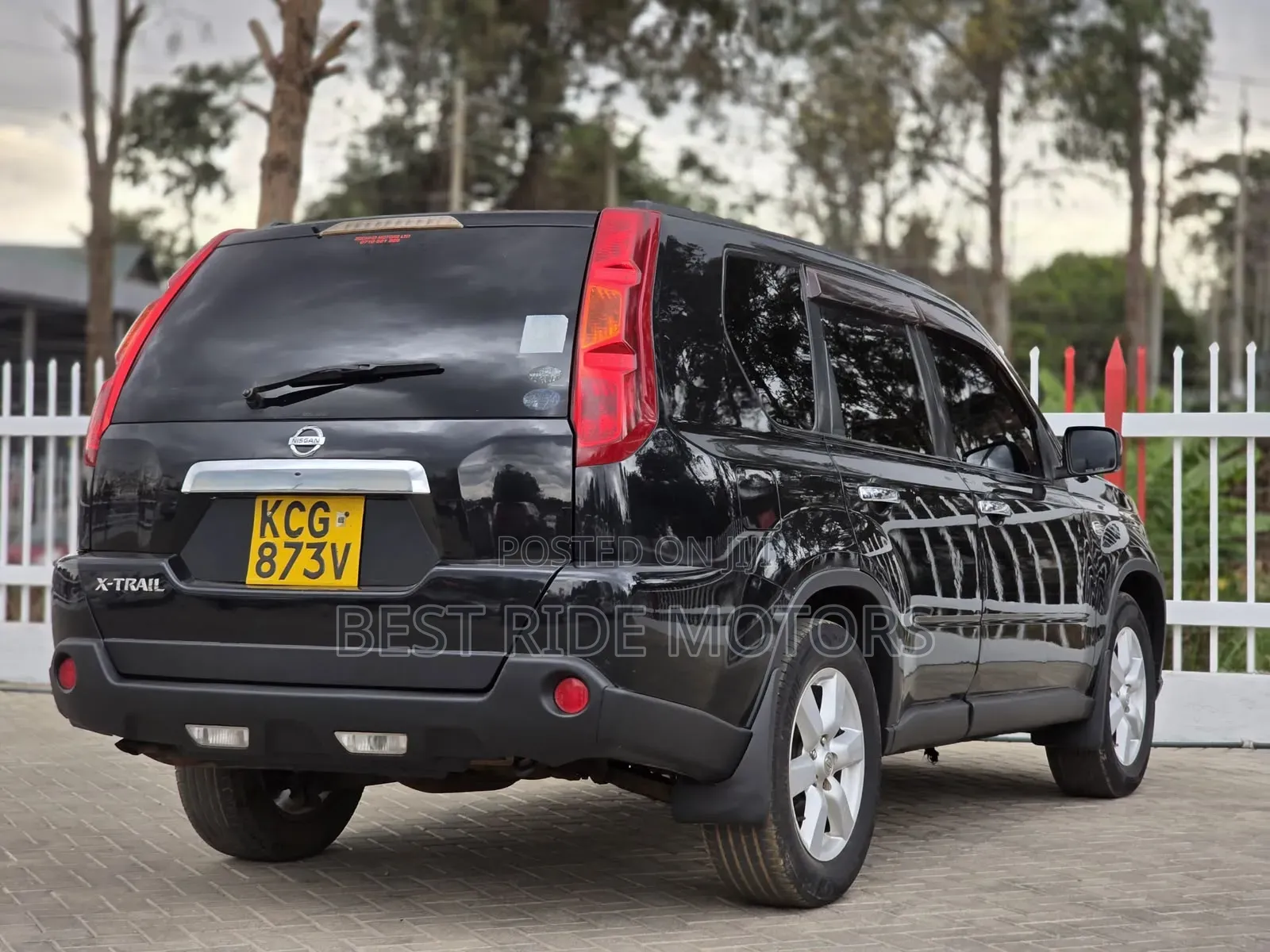 Nissan X-Trail 2.0 Petrol XE 2009 Black