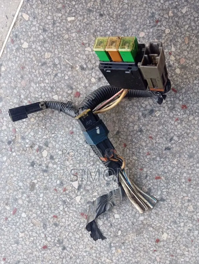 Fuse Box Rear ,Nyuma Nissan TD27 QD32