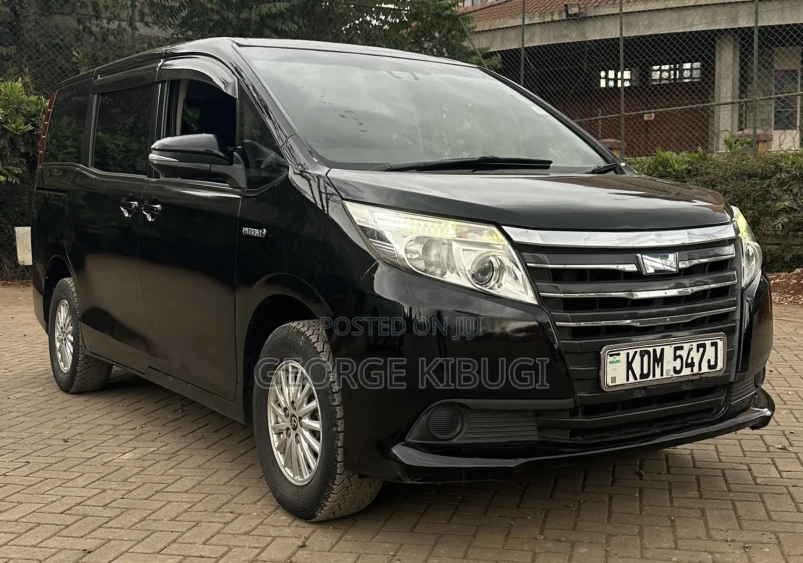 Toyota Noah 2016 Black