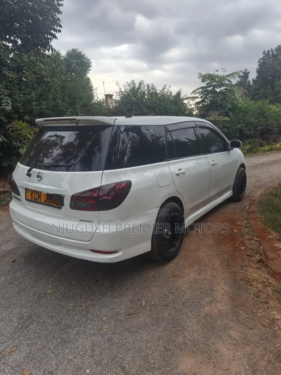 Nissan Wingroad 2010 White