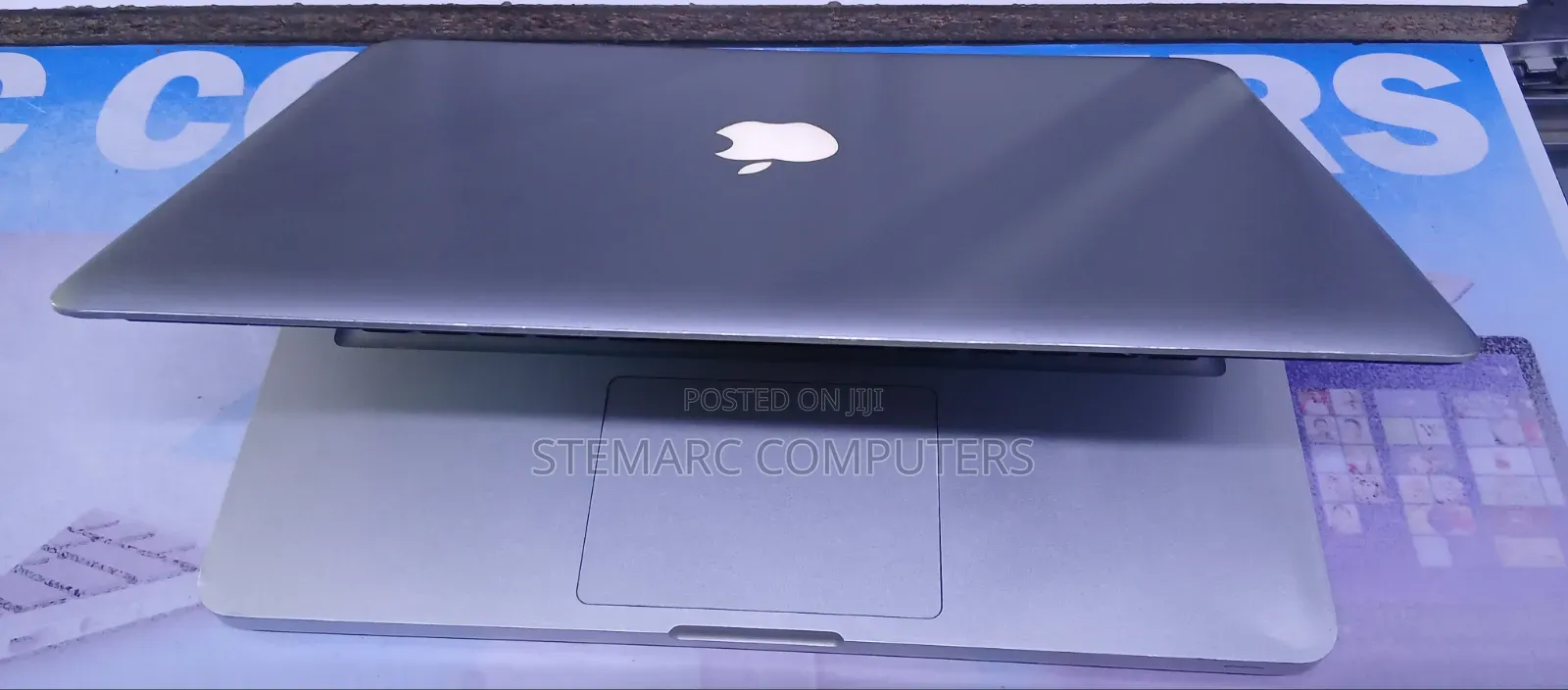 Laptop Apple MacBook Pro 8GB Intel Core i5 SSD 512GB