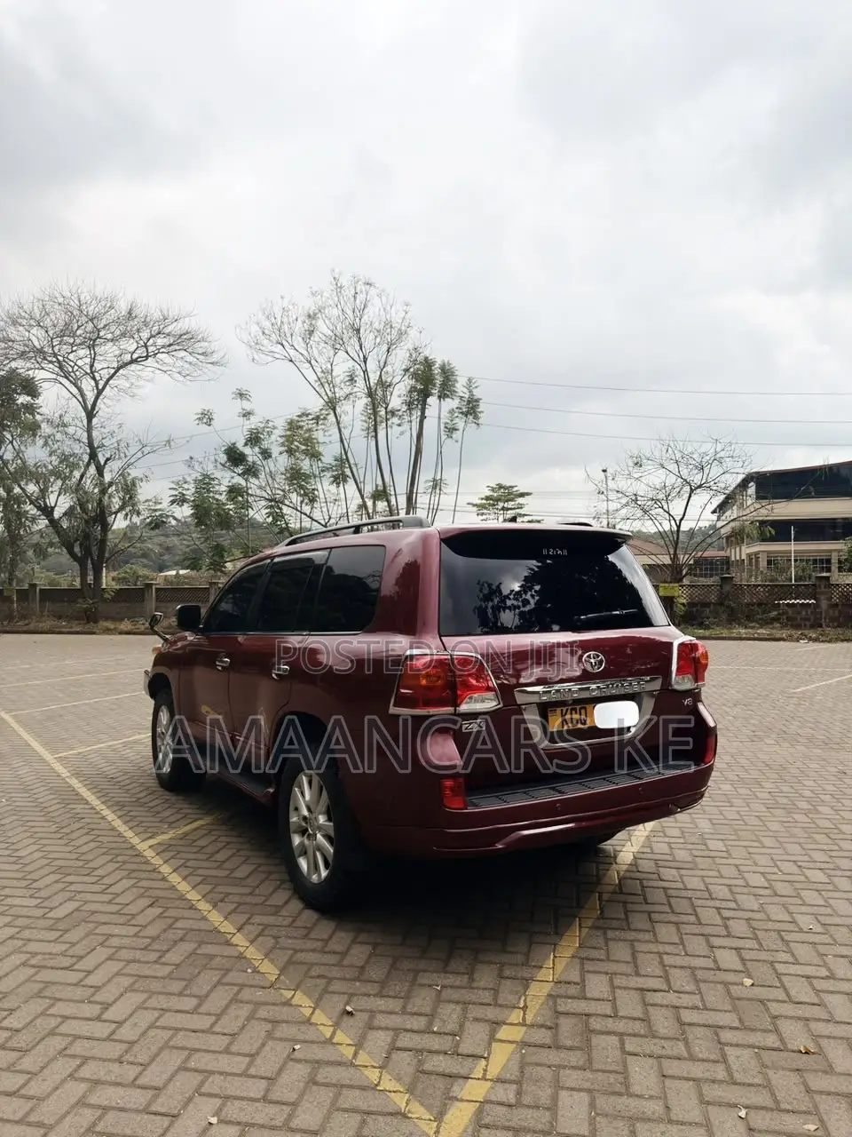 Toyota Land Cruiser 2013 Red
