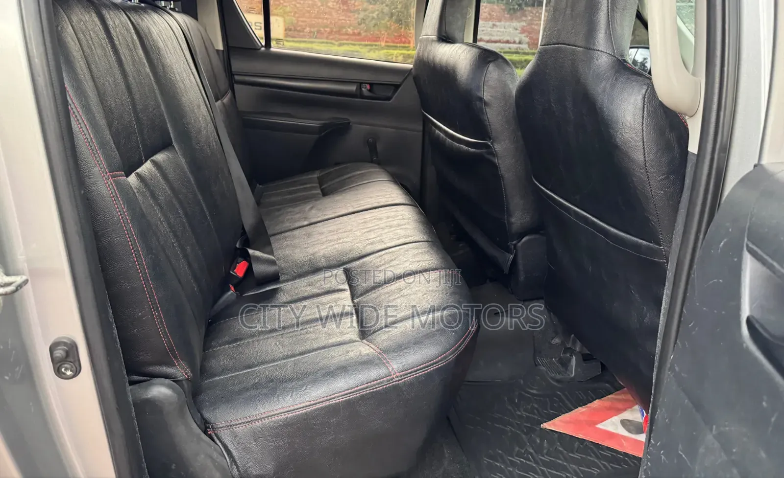 Toyota Hilux 2020 Silver