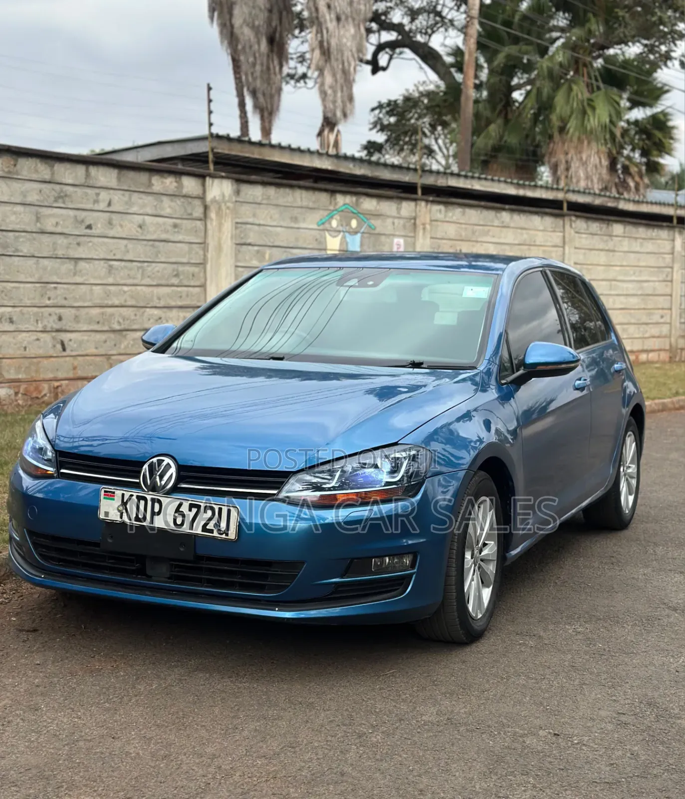 Volkswagen Golf 2016 Blue