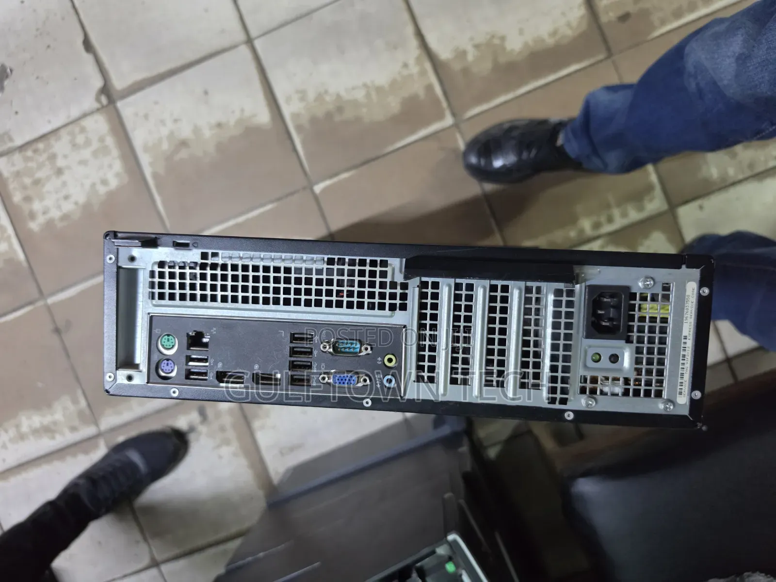 Desktop Computer Dell OptiPlex 7010 4GB Intel Core i3 HDD 500GB