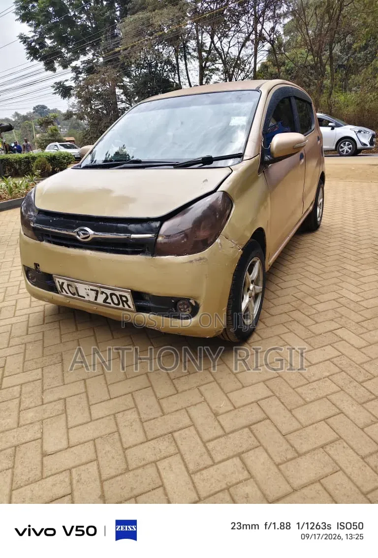 Daihatsu Mira 2011 Gold