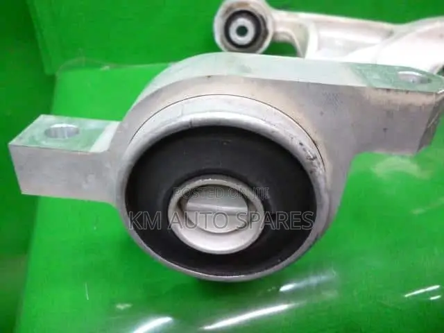 Nissan Front Lower Control Arms for Nissan Teana, Fuga, Skyline.