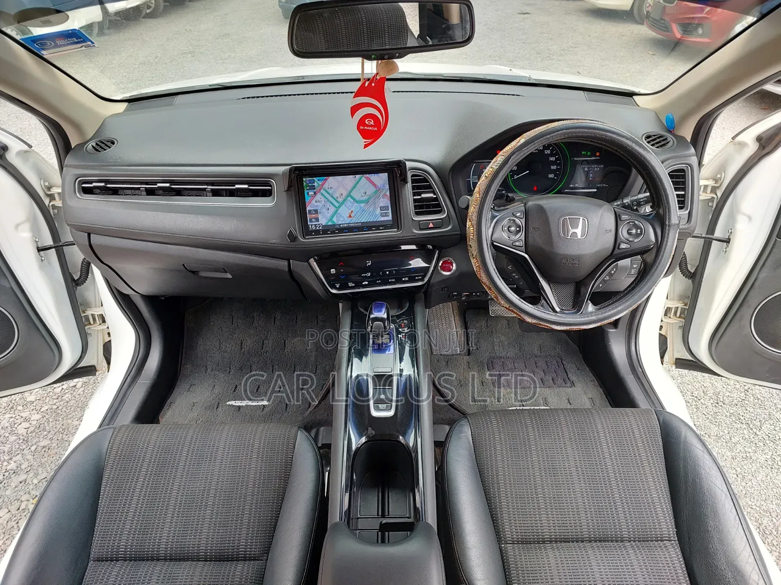 Honda Vezel 2017 White