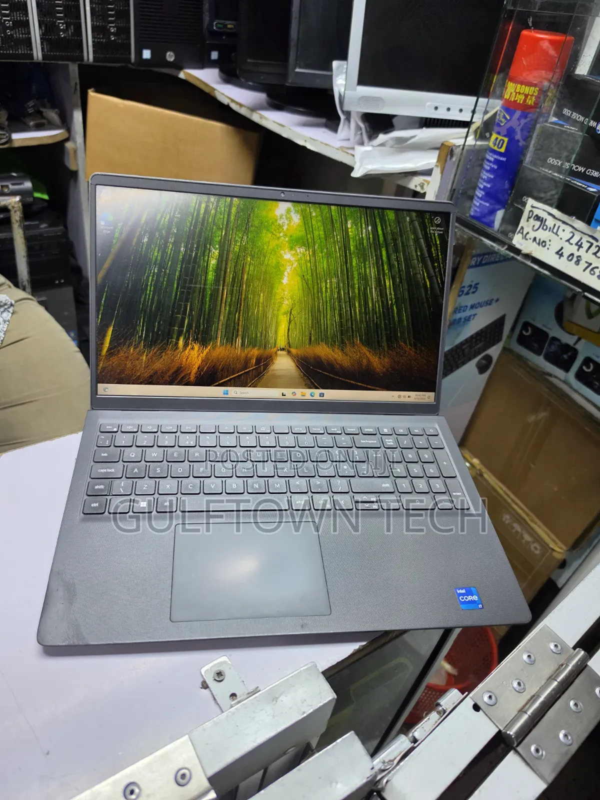Laptop Dell Vostro 15 3510 8GB Intel Core i7 SSD 256GB