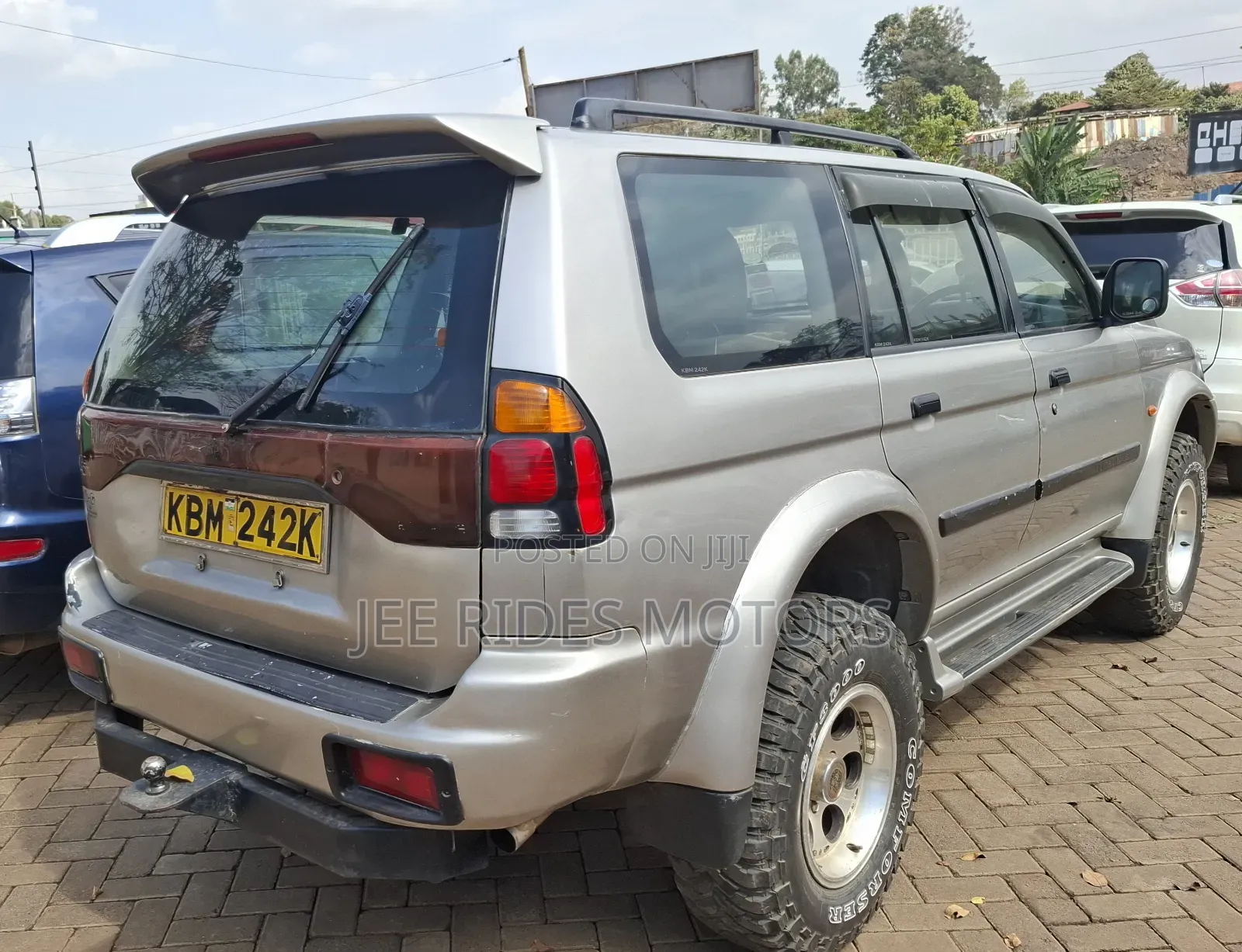 Mitsubishi Pajero 2004 Silver