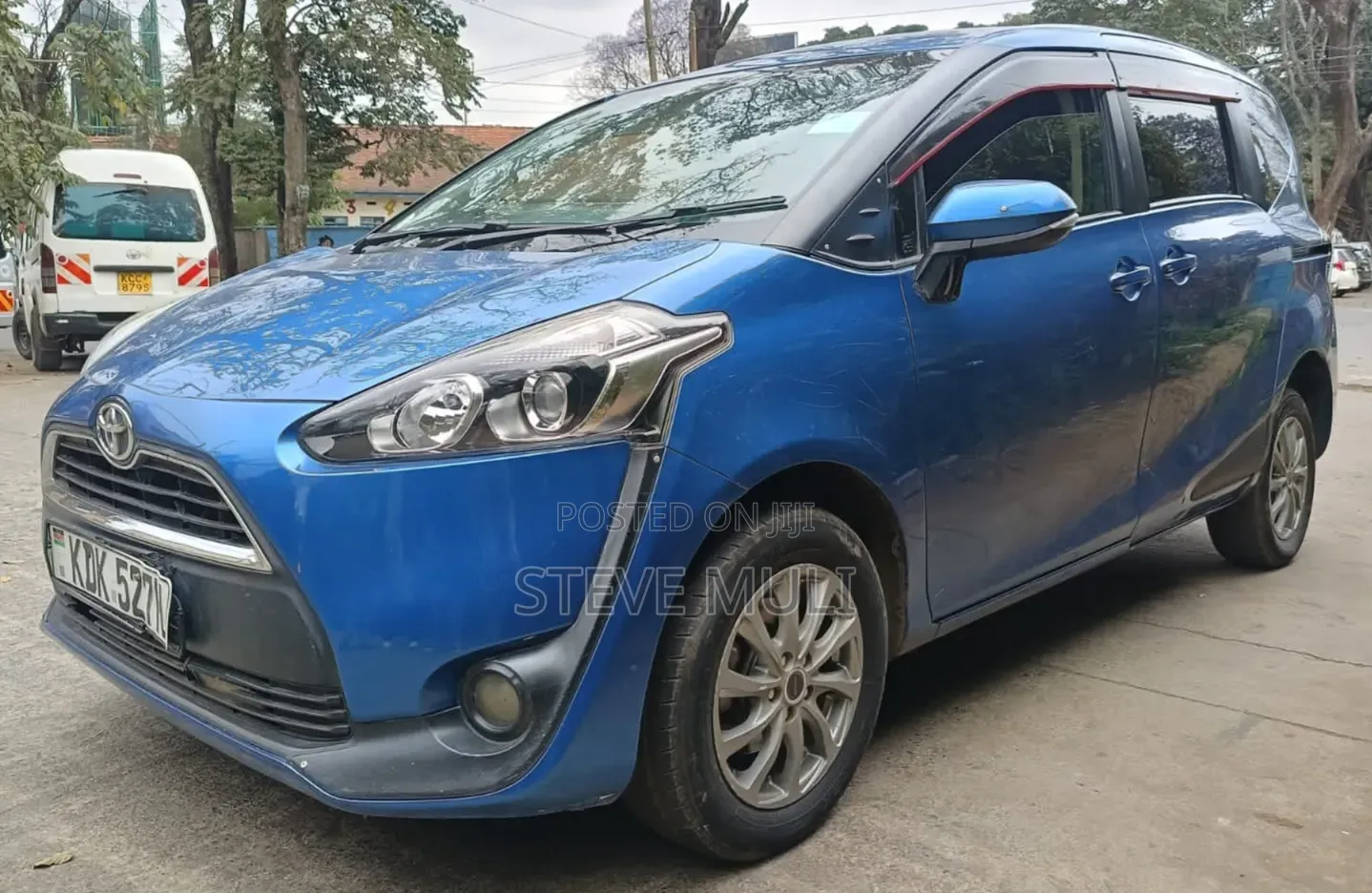 Toyota Sienta 1.5 FWD 2016 Blue