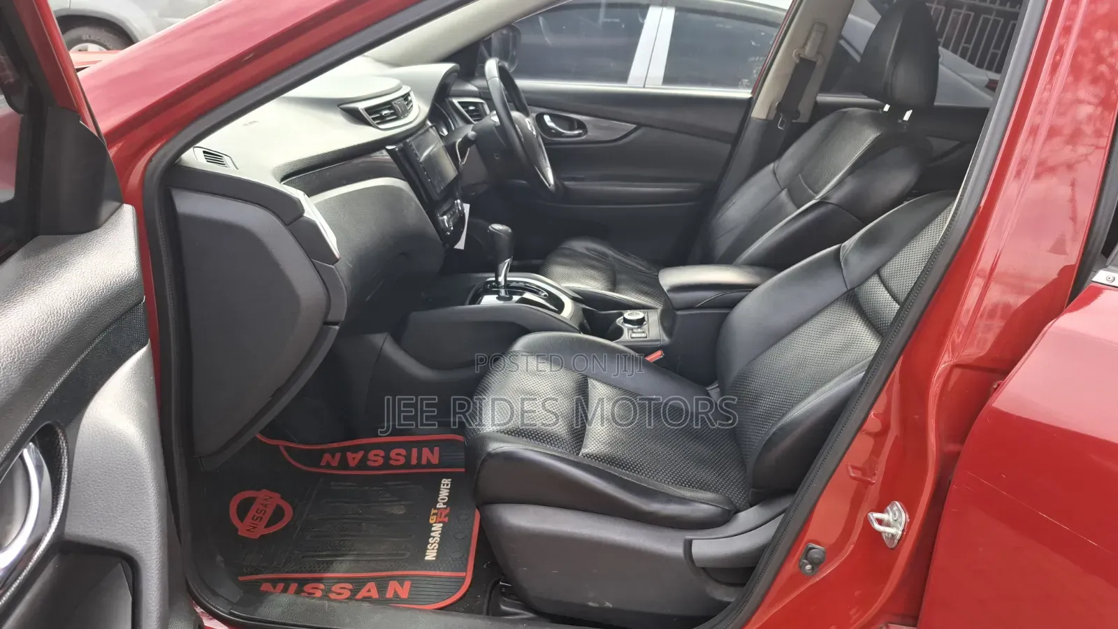 Nissan X-Trail 2.0 Petrol AWD 2014 Red