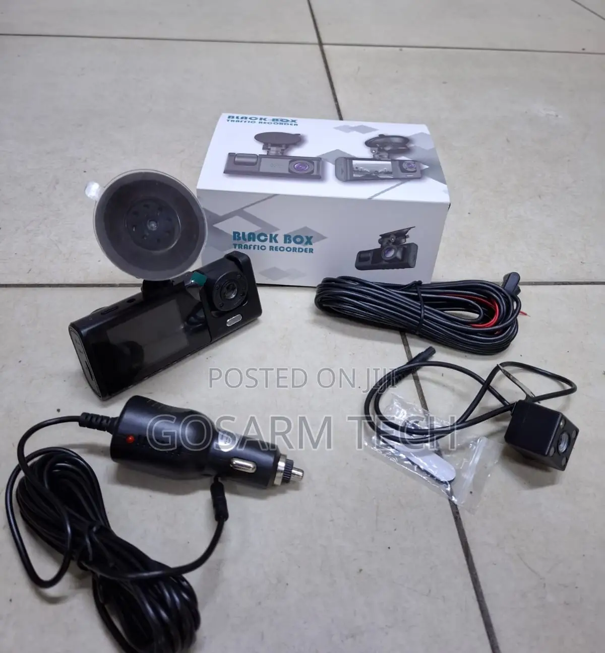 1080p 3-in-1 Car Dashcam– Front, Rear Cabin Recording System