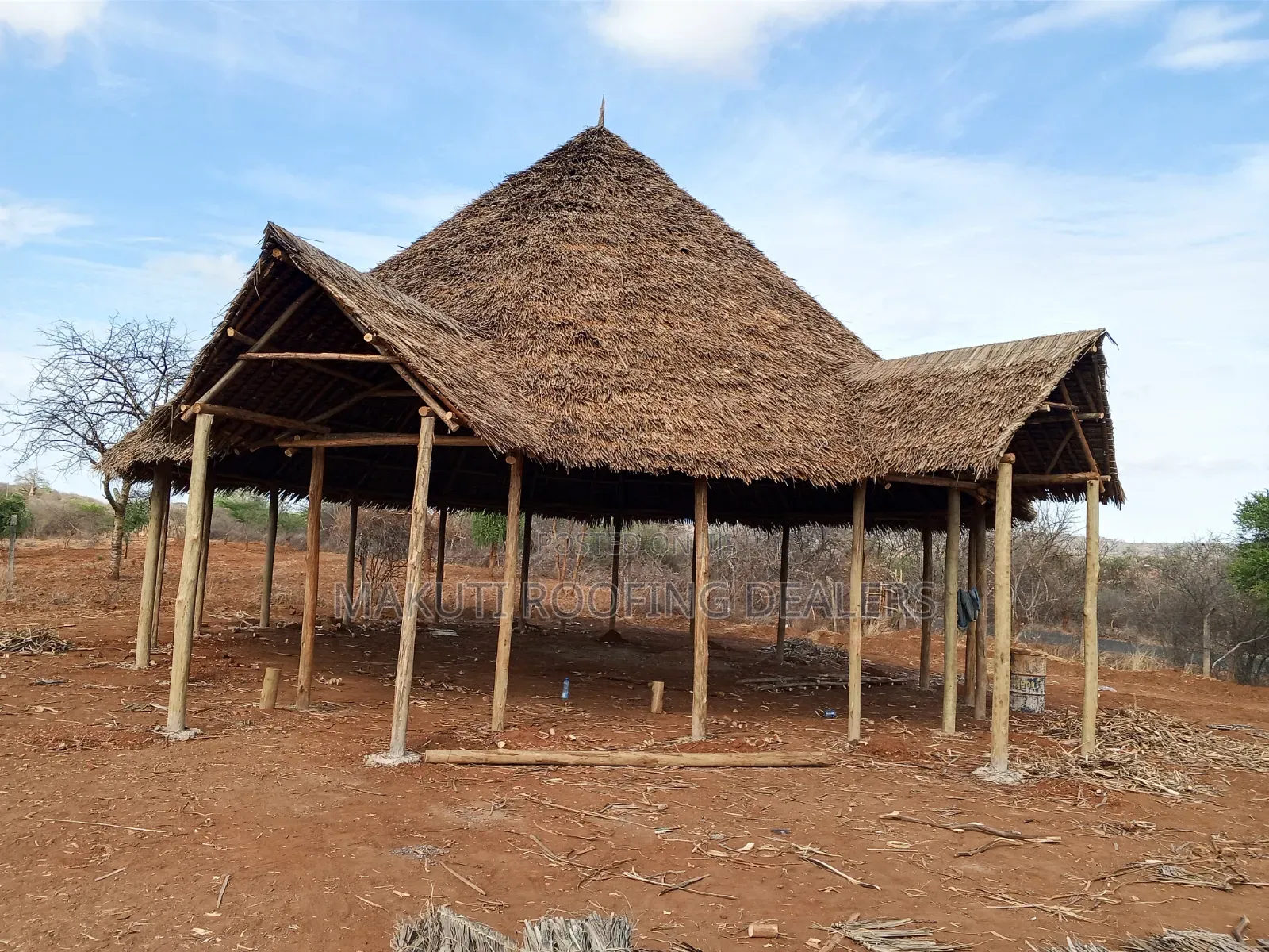 Makuti Roofing at Sekenan Mara
