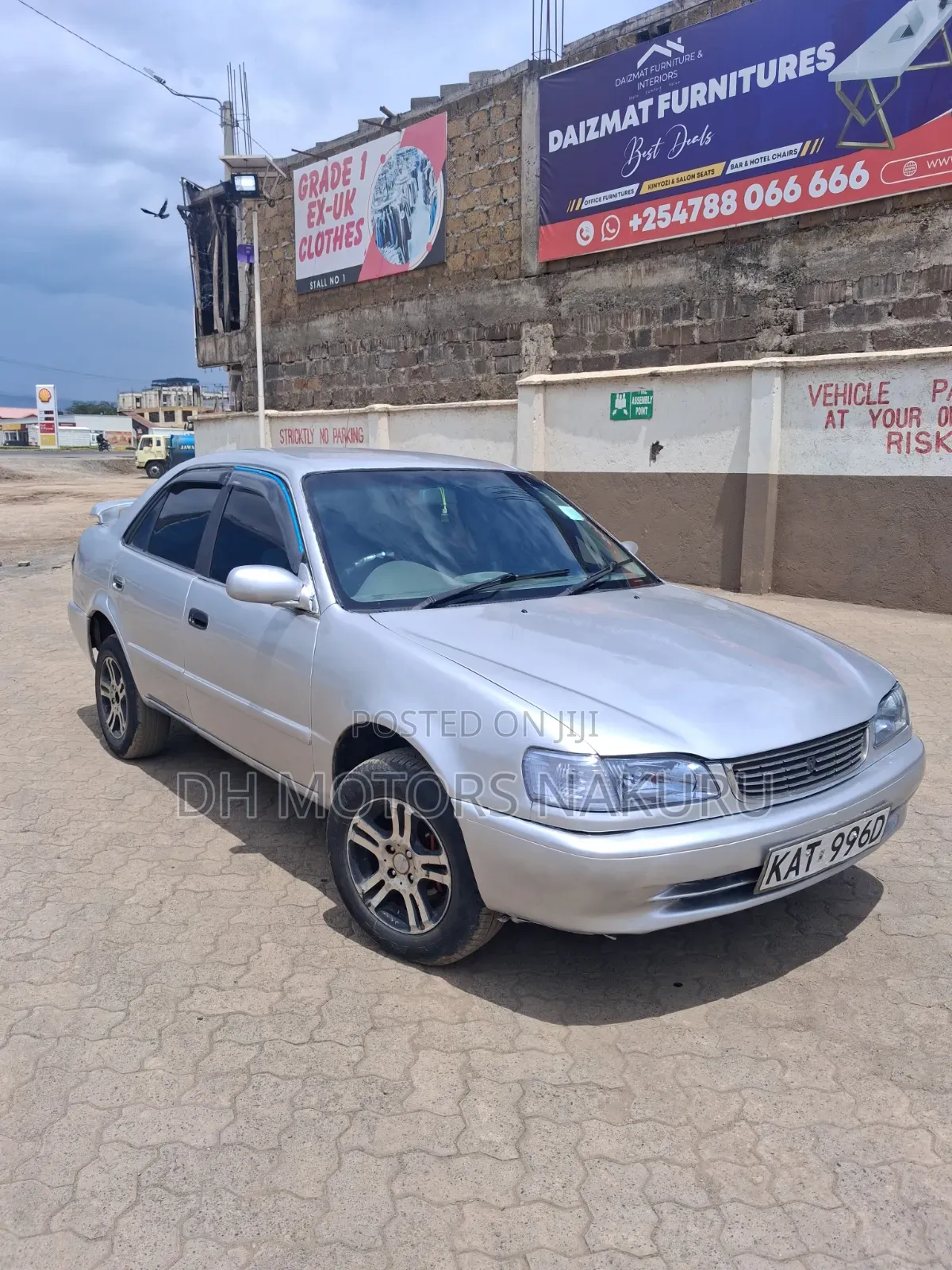 Toyota Corolla 1999 Silver