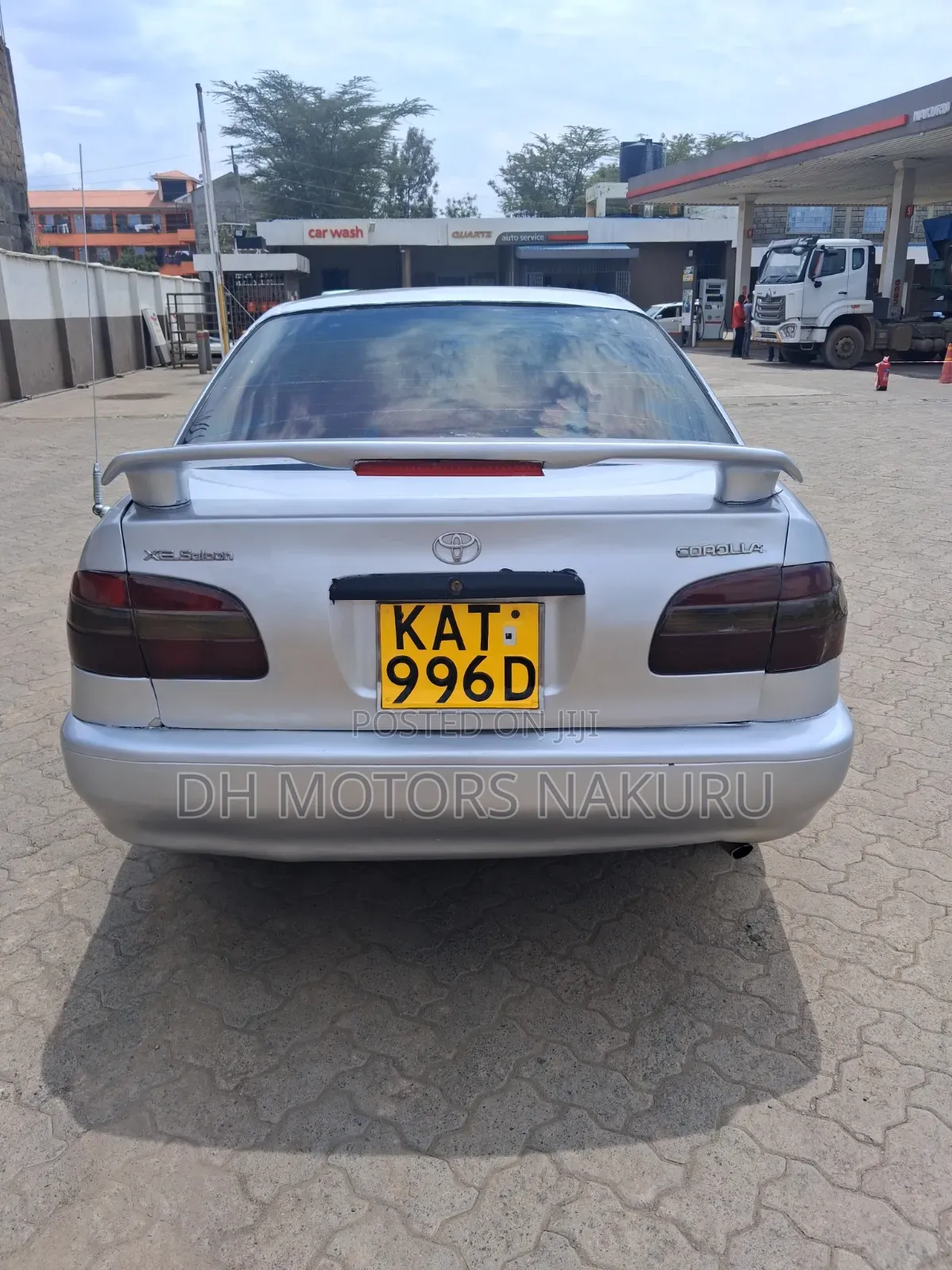 Toyota Corolla 1999 Silver