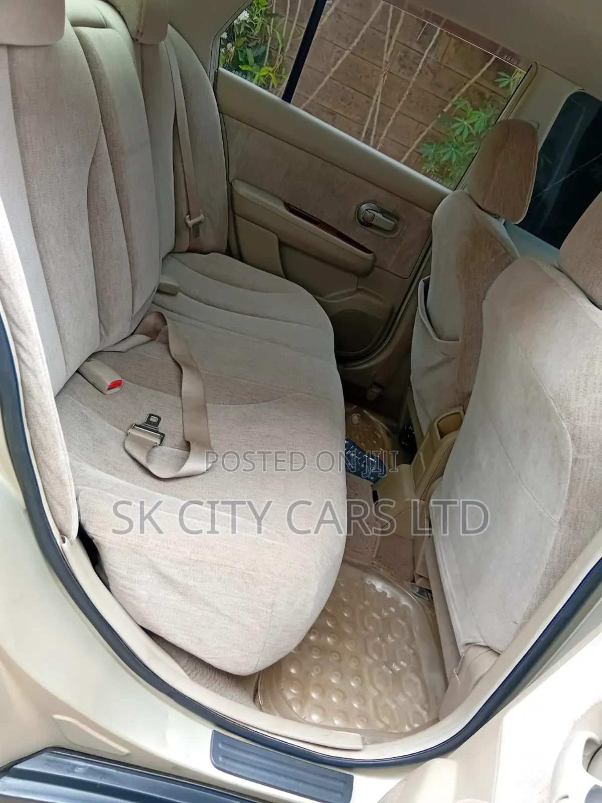 Nissan Tiida 2008 Gold