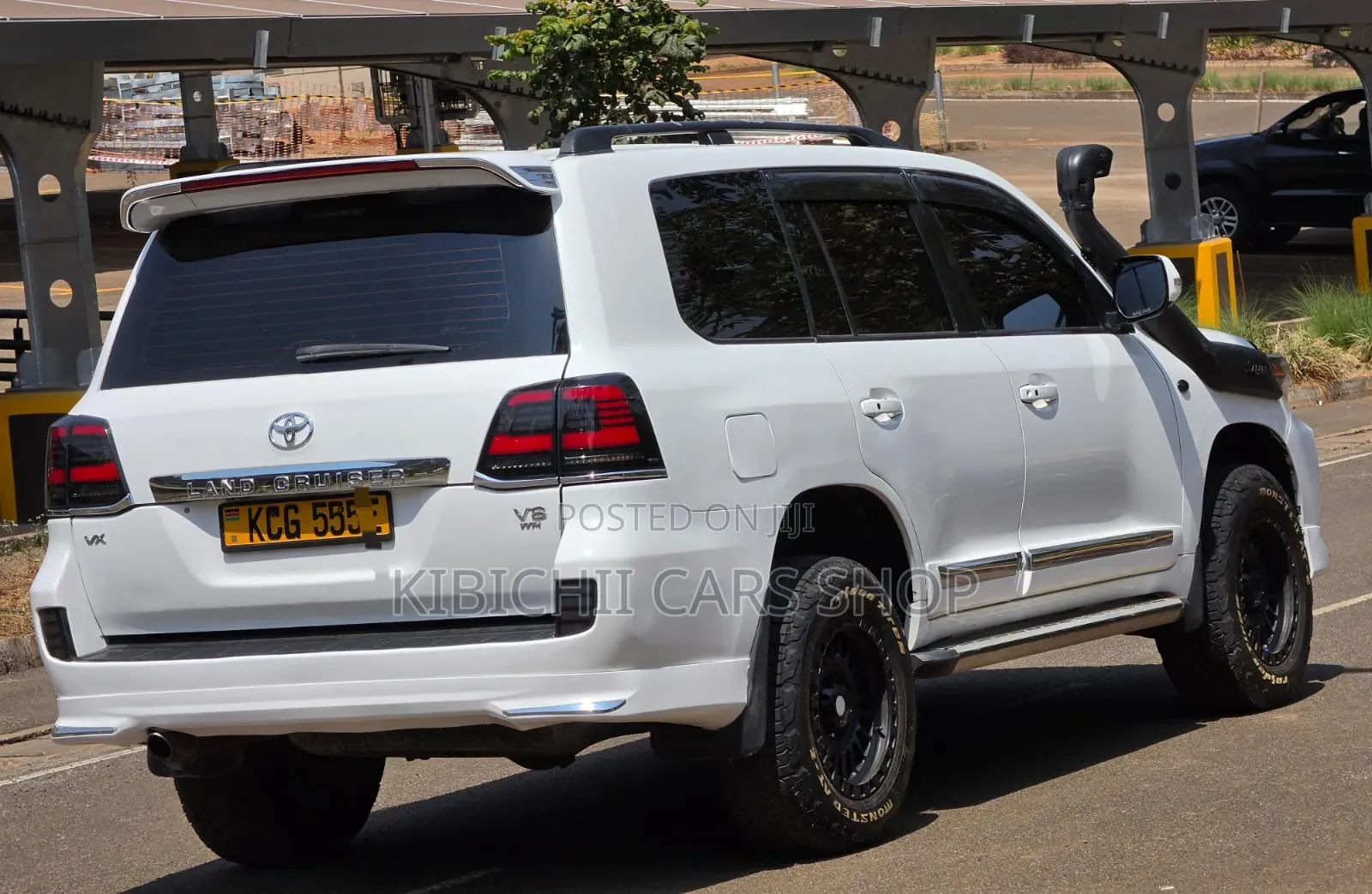 Toyota Land Cruiser 4.6 V8 AX 2009 White
