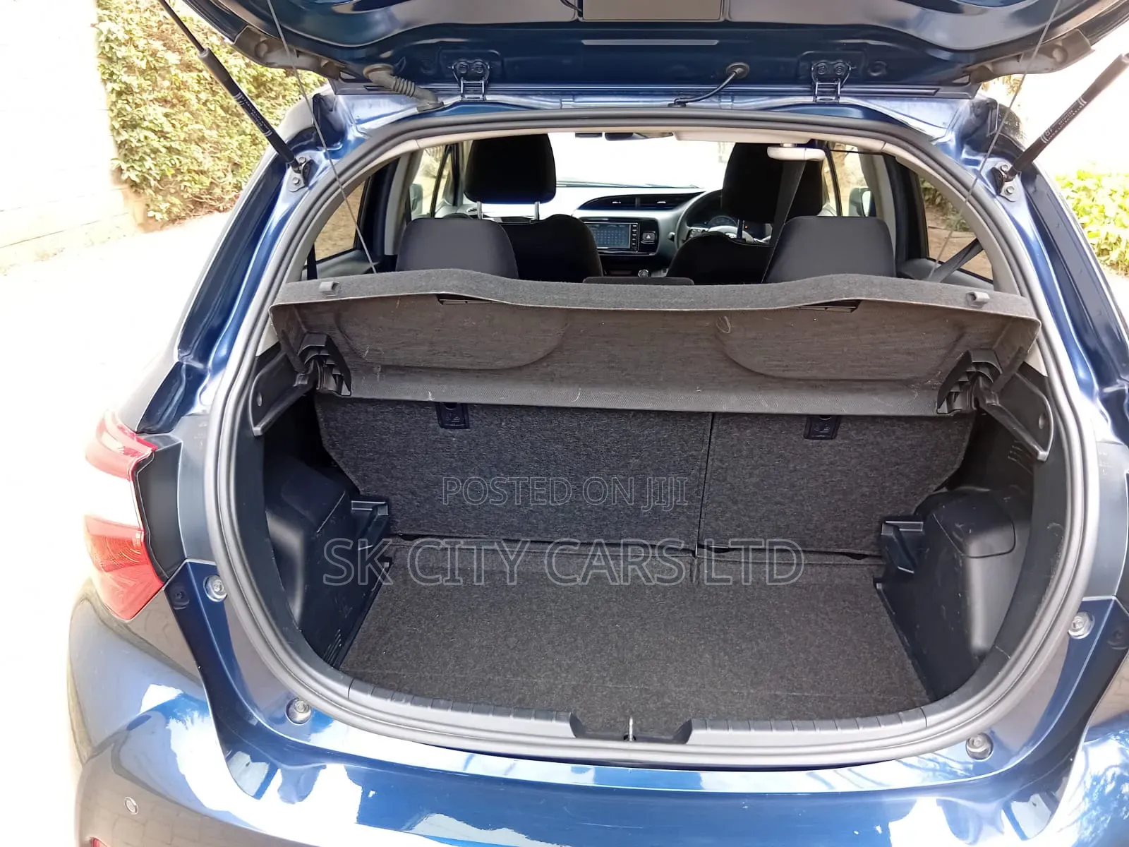 Toyota Vitz 1.5 FWD Hybrid 5dr 2019 Blue