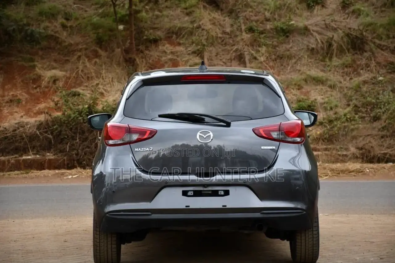 Mazda 2 2020 Gray
