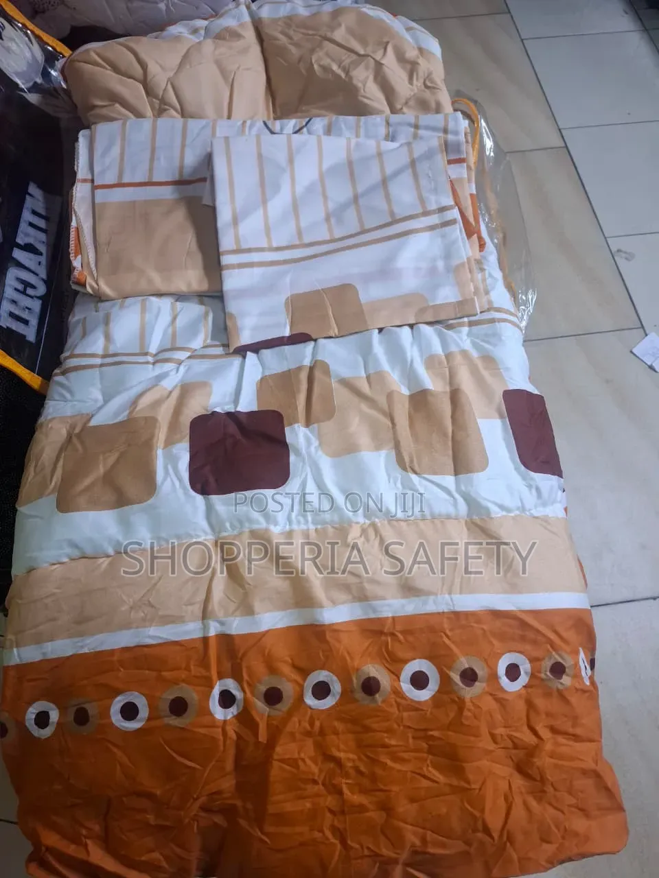 Unbinded Duvet