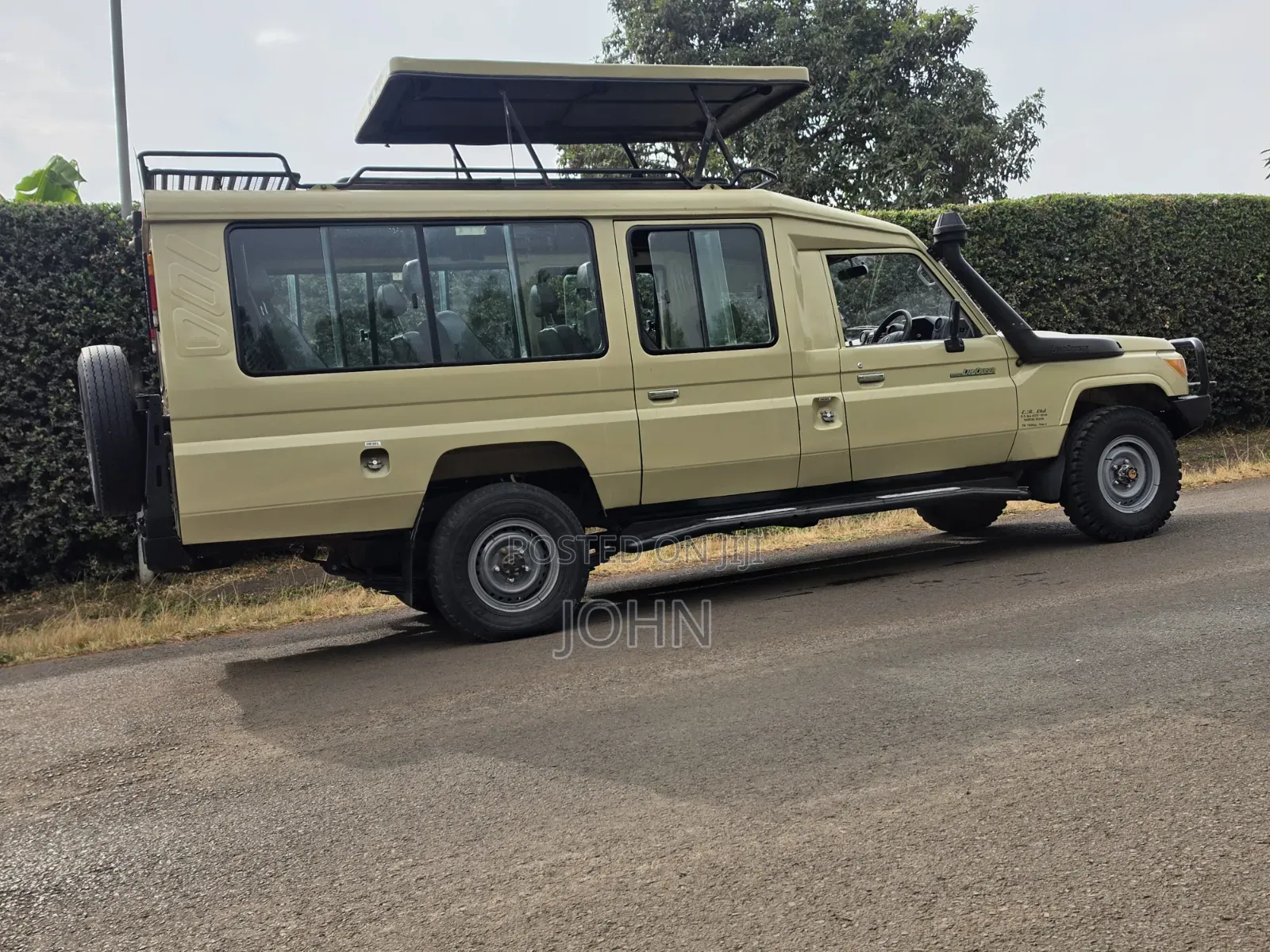 Toyota Land Cruiser 79 Series 2017 Brown
