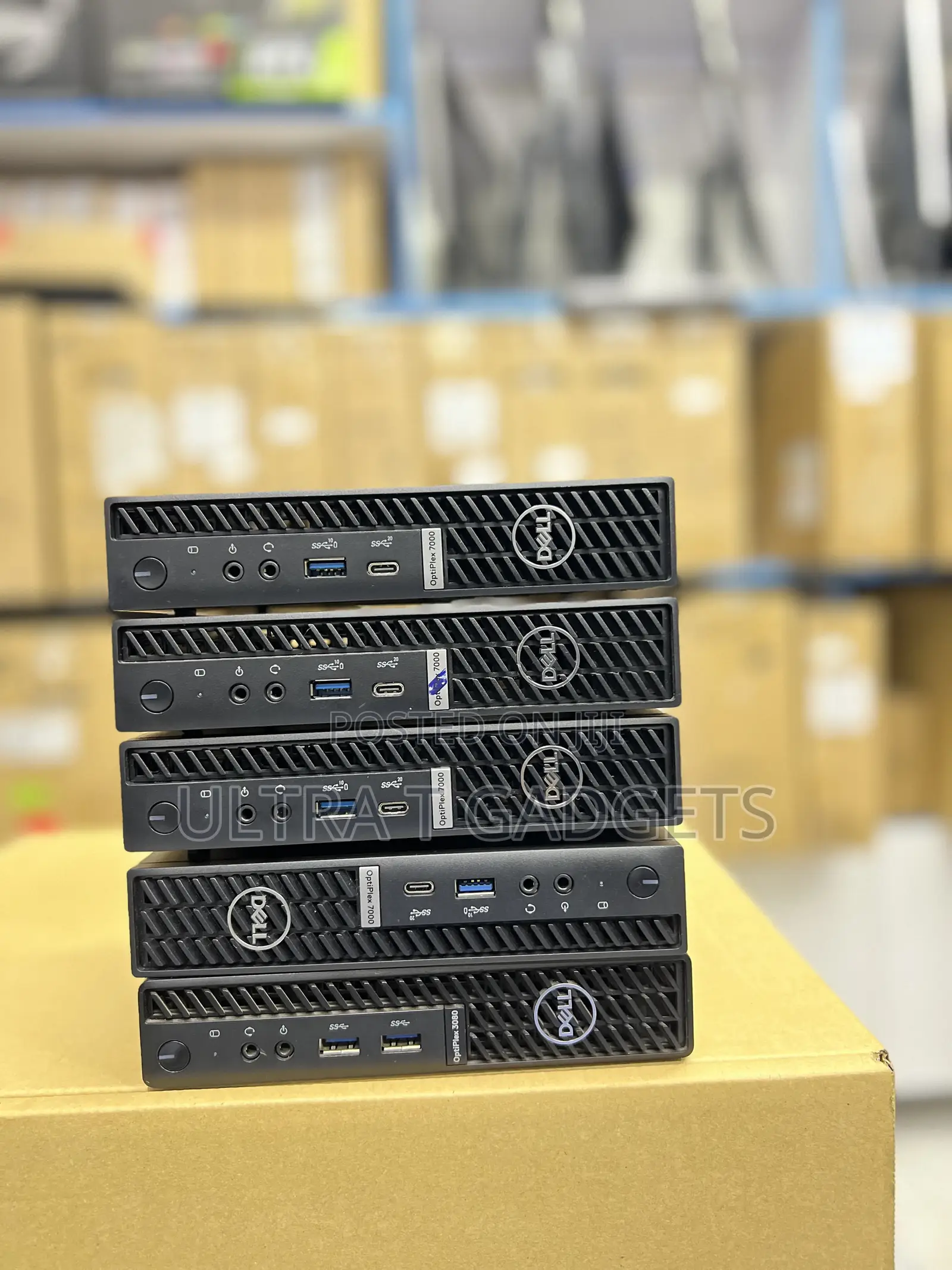 Desktop Computer Dell Optiplex 7000 MT 8GB Intel Core i5 SSD 256GB