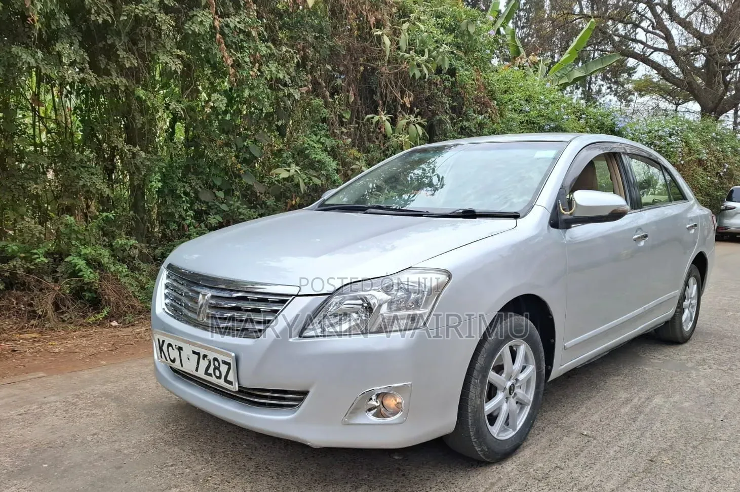 Toyota Premio 1.8 FWD 2013 Silver