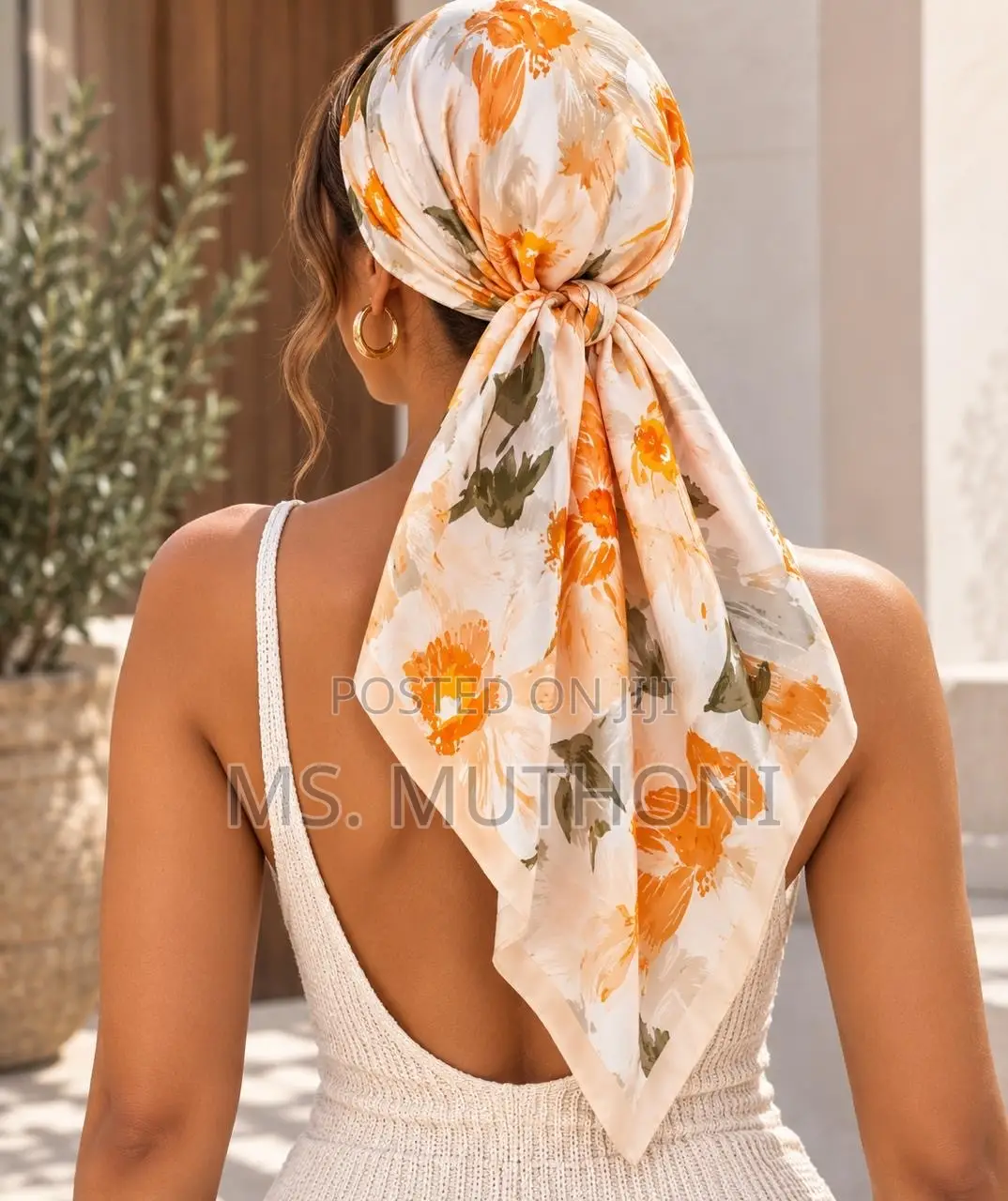 The Petite Chic Square (70*70)