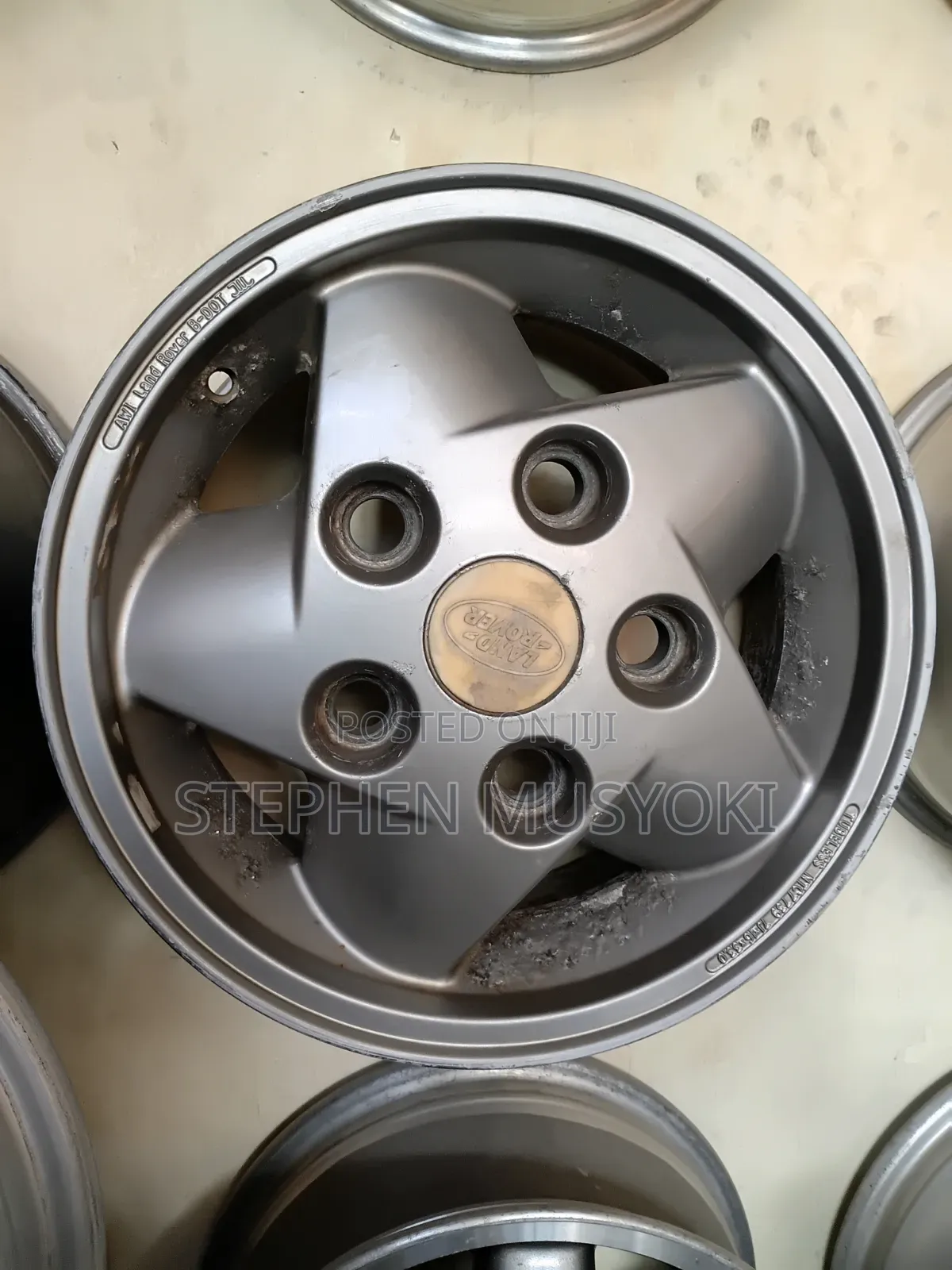 Landrover Defender Size 16inch Rims