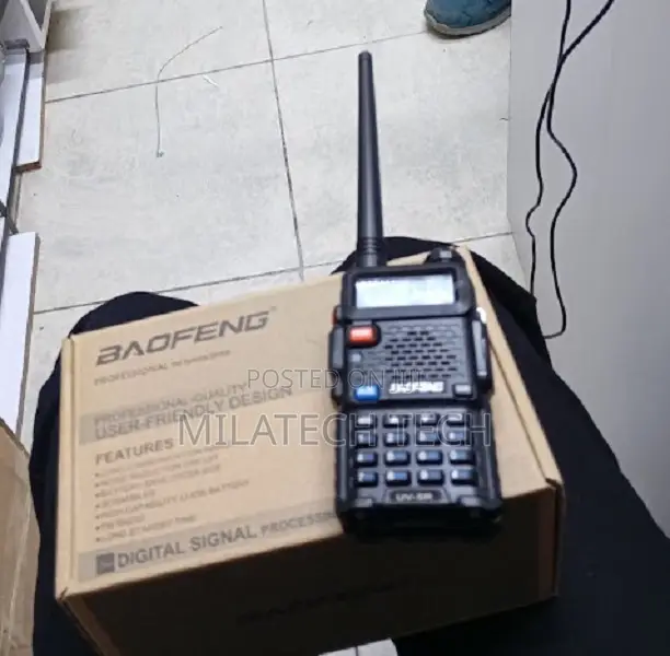 Baofeng UV5R Rechargeable Handheld Radio