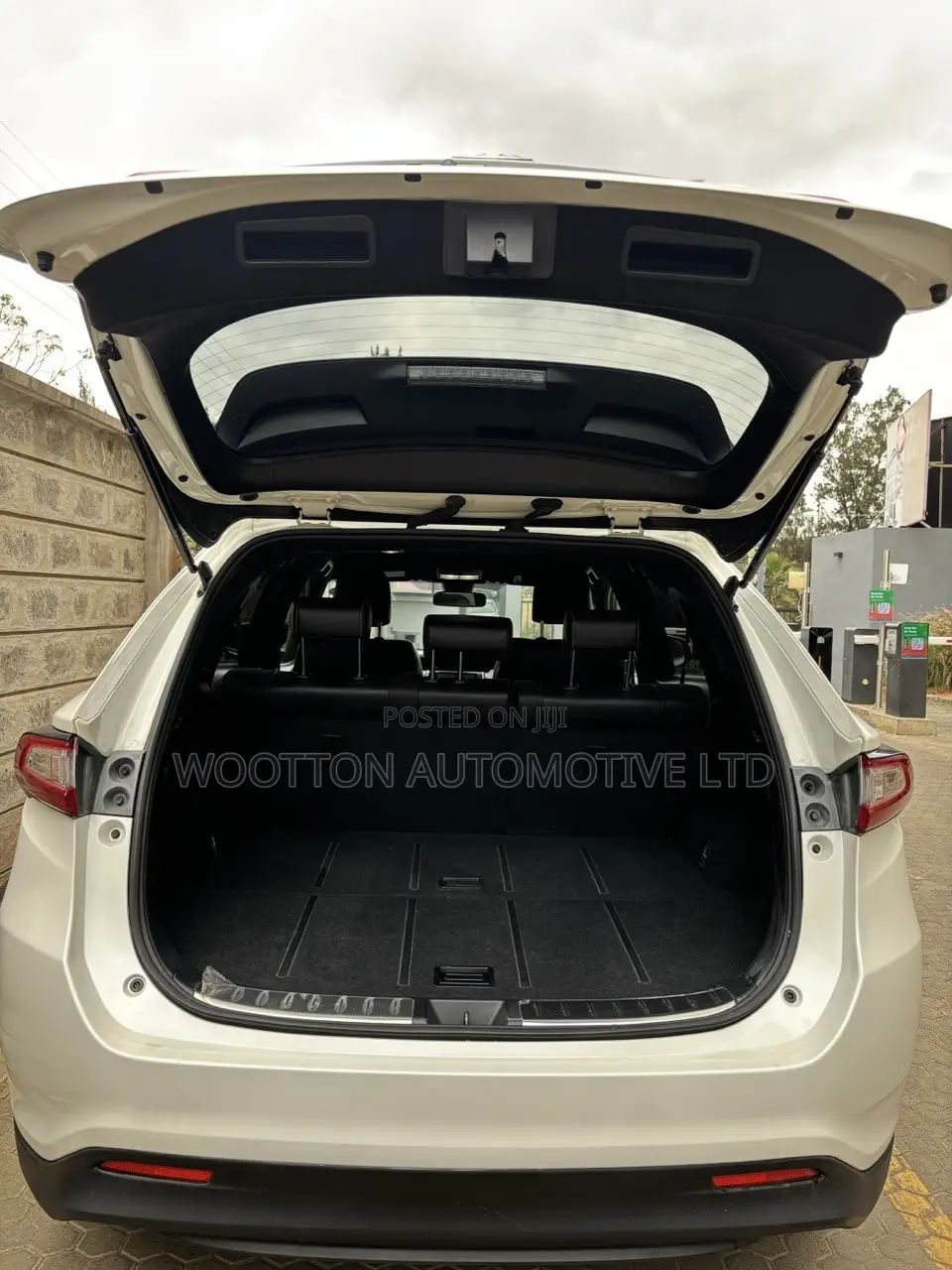 Toyota Harrier 2019 White