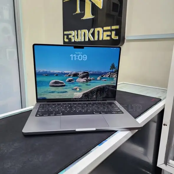 Laptop Apple MacBook Pro 2020 M1 16GB Apple M1 Pro SSD 1T