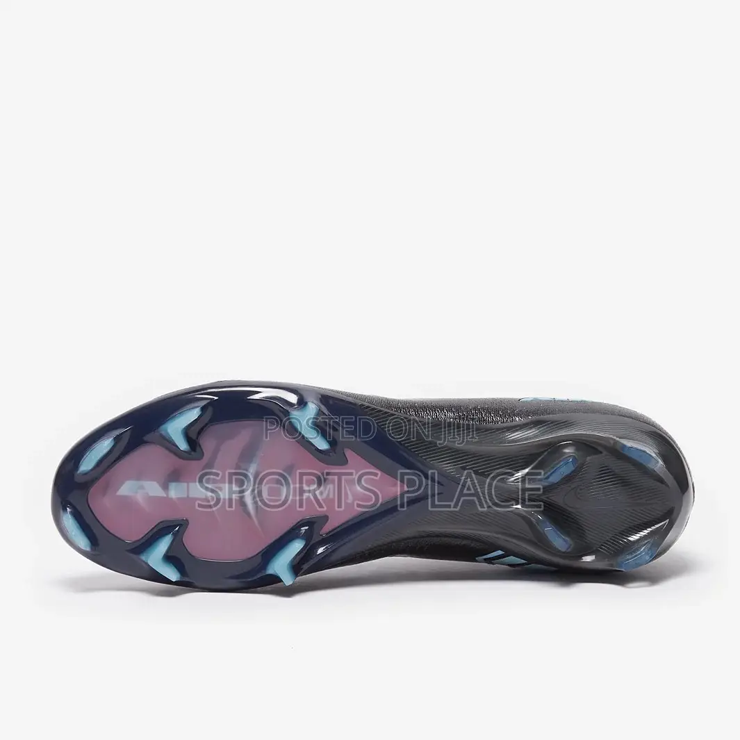 Vapor 17 Black - Natural Grass - Soleplate Football Boots