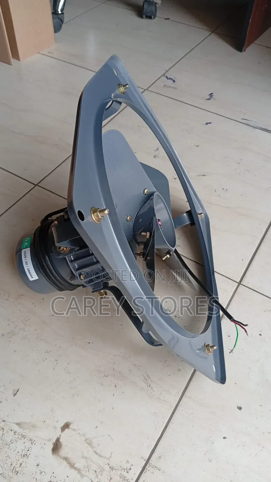Metallic Extract Fan -12 Inch