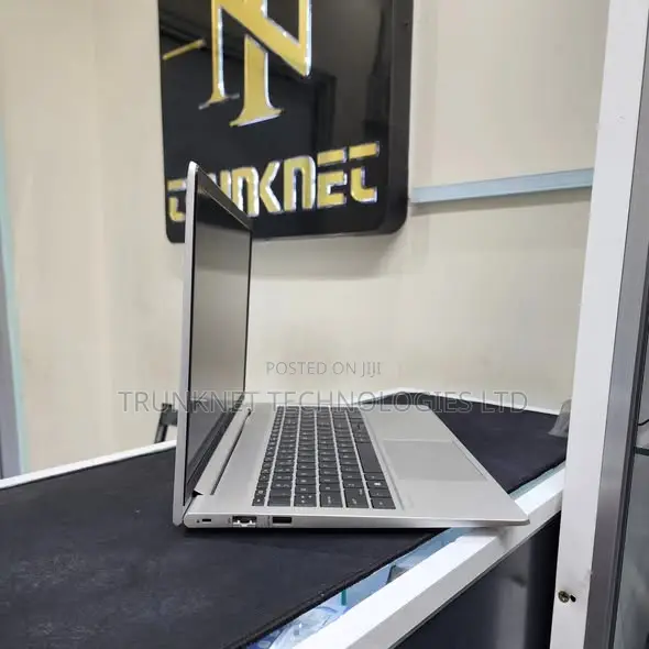 Laptop HP ProBook 450 16GB Intel Core i7 SSD 512GB
