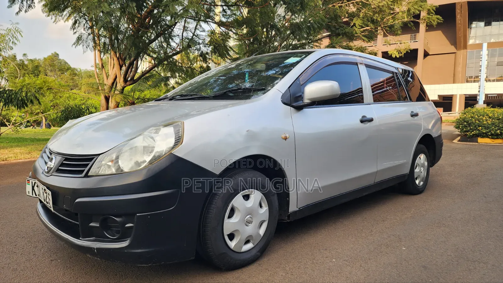 Nissan Advan 2015 Silver