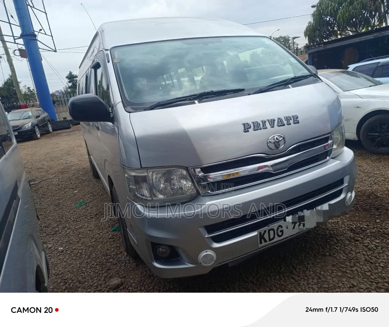 Toyota HiAce 2014 Silver