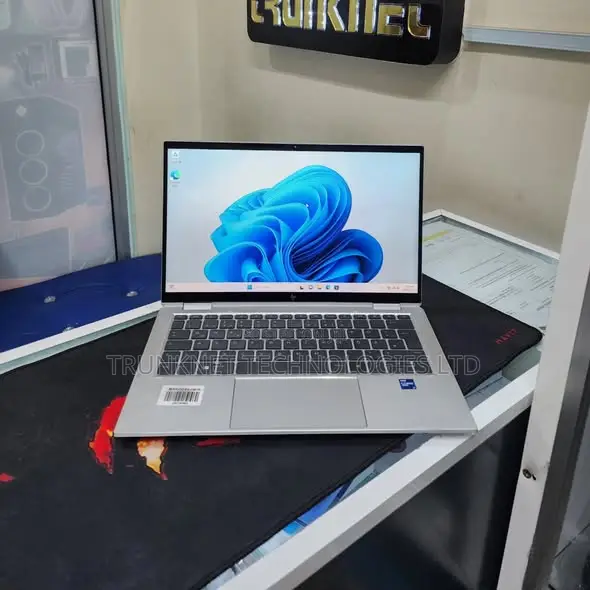 Laptop HP EliteBook x360 1030 G8 16GB Intel Core i7 SSD 512GB
