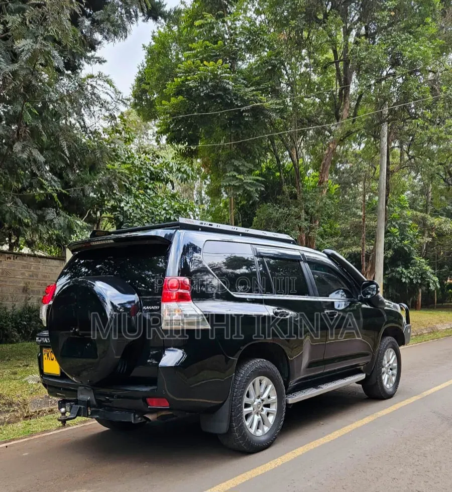 Toyota Land Cruiser Prado 2012 Black