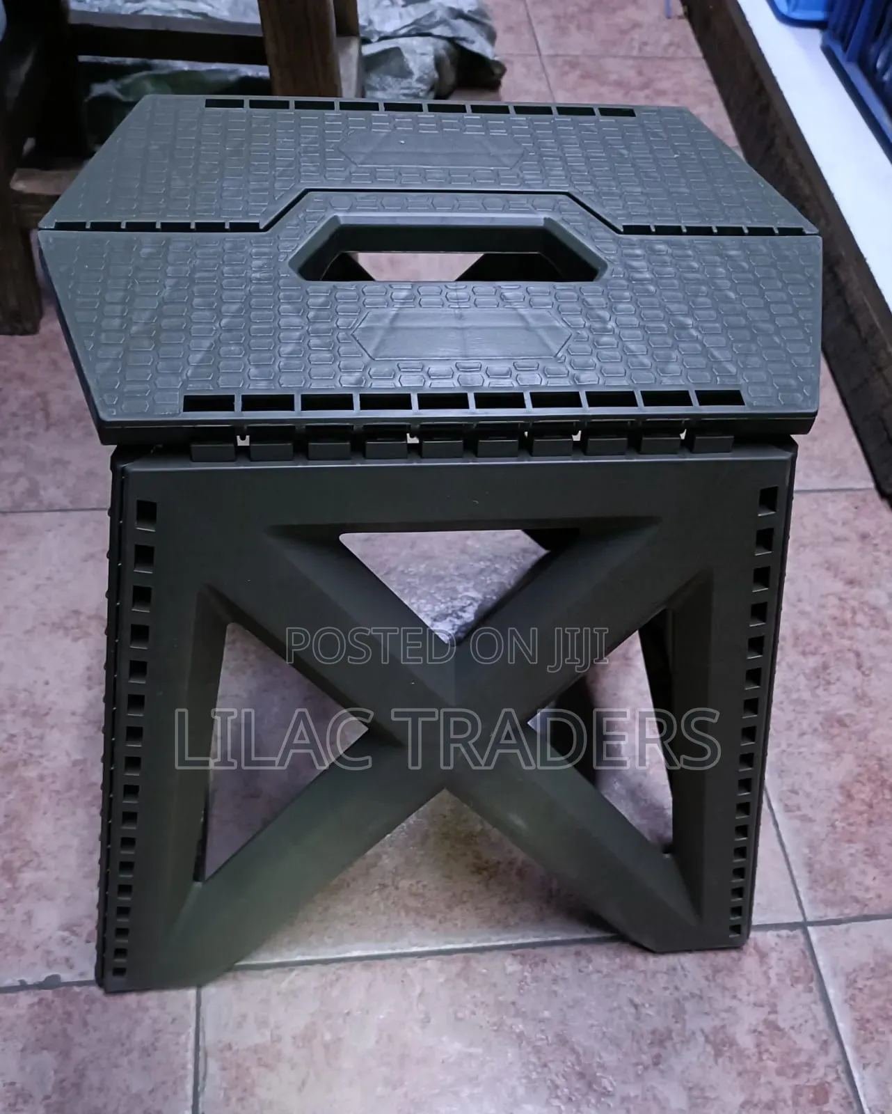 * Foldable Folding Stool * Esj