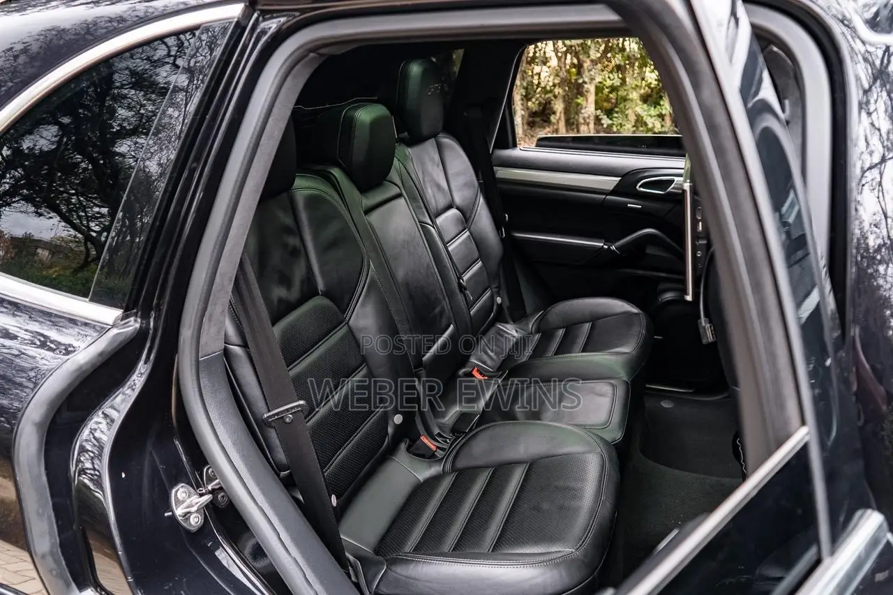 Porsche Cayenne GTS 4dr SUV AWD (3.6L 6cyl Turbo 8A) 2015 Black