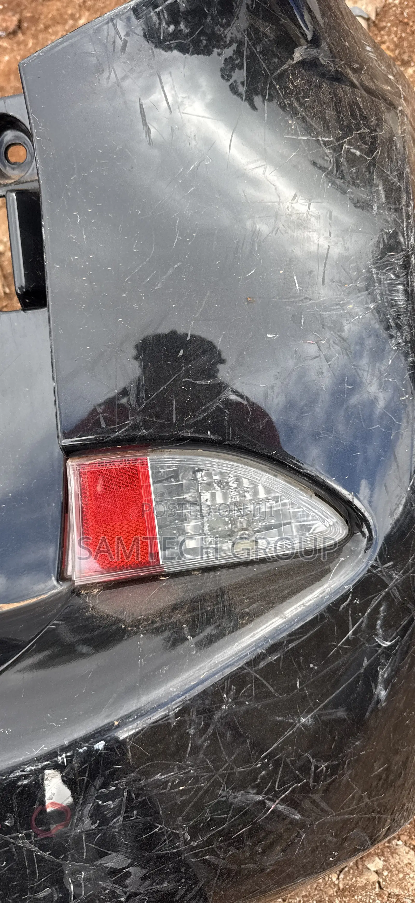 Toyota Ractis 2012 Bumper Reflector